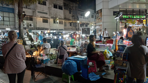 Pratunam Night Market, Bangkok, Thailand