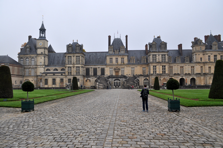 Chateau Fontainebleau, main entrance, Fontainebleau, France