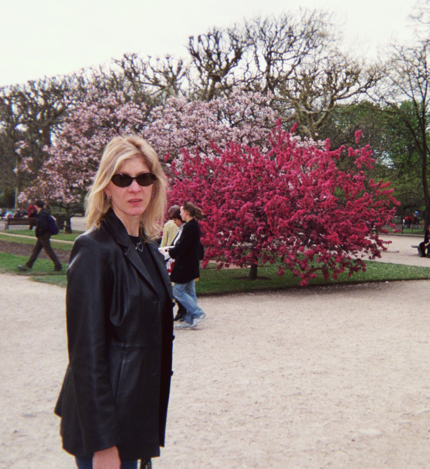 Nancy at le jardin des plantes, avril 2003