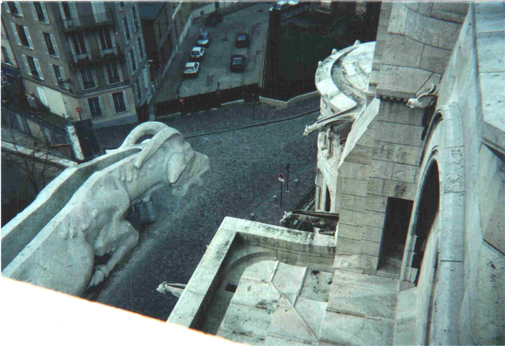 Looking stright down from Sacre Coeur